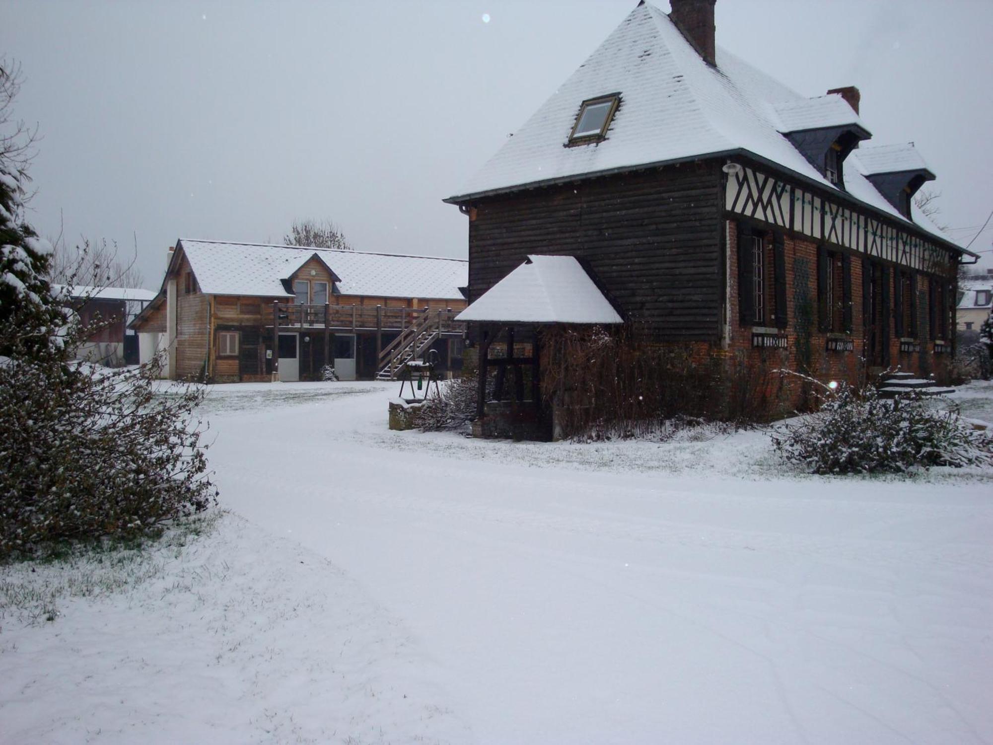 Bed and Breakfast Ferme De La Cacheterie, Fleury-la-Foret Экстерьер фото